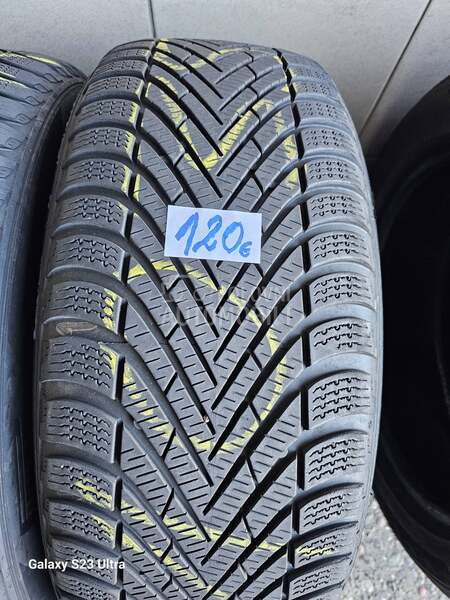 Pirelli 215/55 R17 Zimska