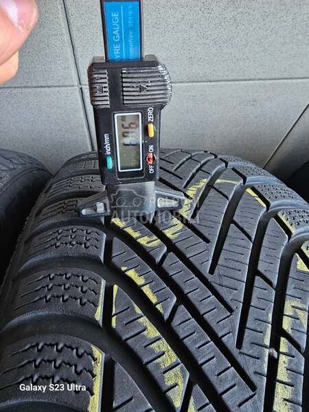 Pirelli 215/55 R17 Zimska