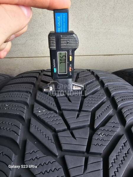 Hankook 255/35 R21 Zimska