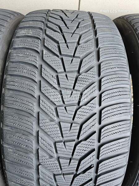 Hankook 255/35 R21 Zimska