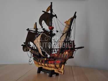 Santa Maria drvena maketa broda - 73 x 62 cm