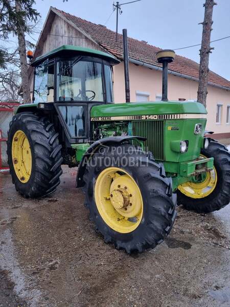 John Deere 3140 lepo sačuvan