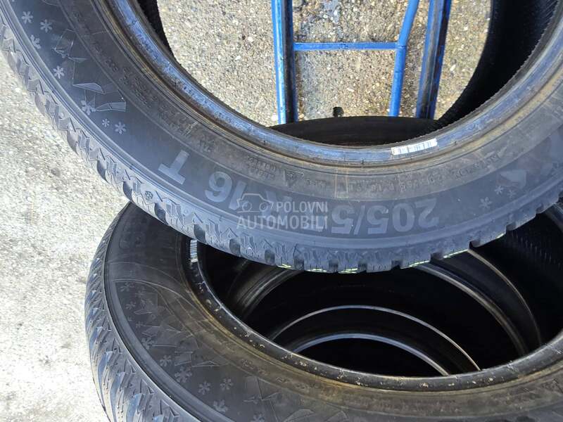 Semperit 205/55 R16 Zimska