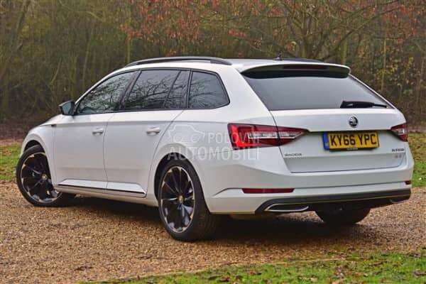 Škoda Superb tri -  kompletan auto u delovima