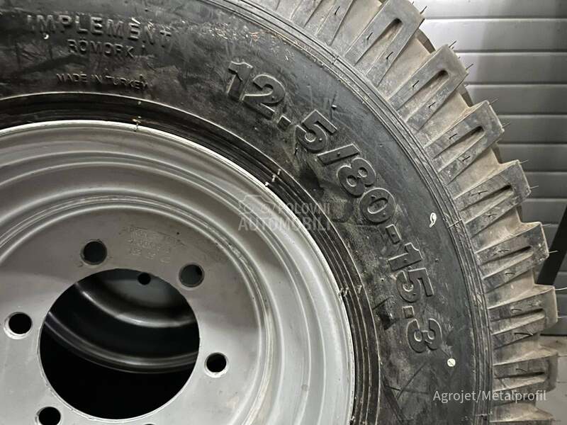 Ostalo 12.5/80 R15.3