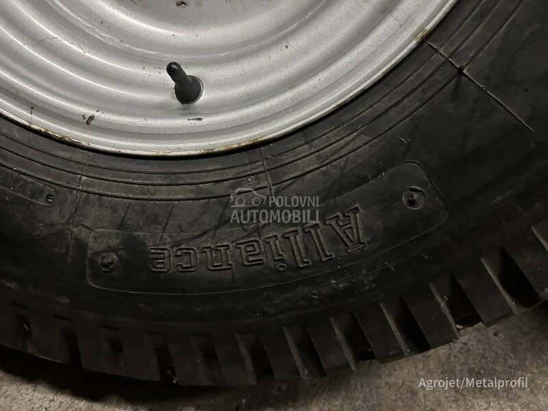 Alliance 12.5/80 R15.3