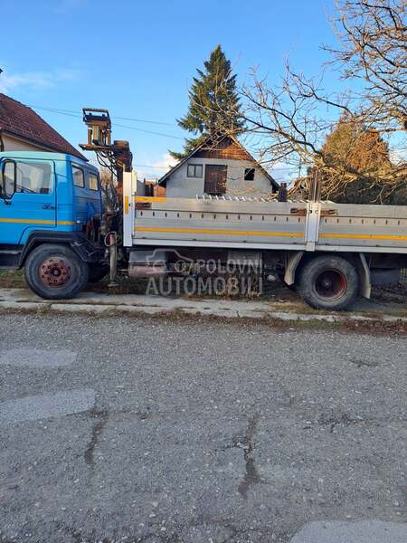 TAM Tam 130 sa dizalicom