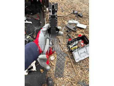 Pedala gasa za Volkswagen Golf 7, Passat B8, T-Roc ... od 2013. do 2018. god.