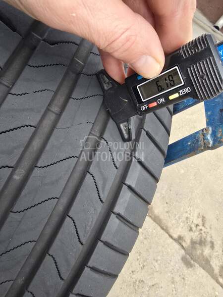 Bridgestone 225/50 R17 Letnja