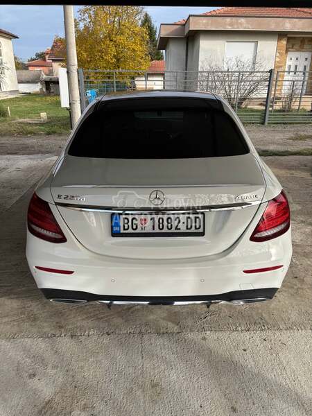 Mercedes Benz E 220 