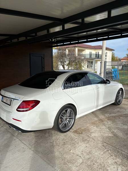 Mercedes Benz E 220 