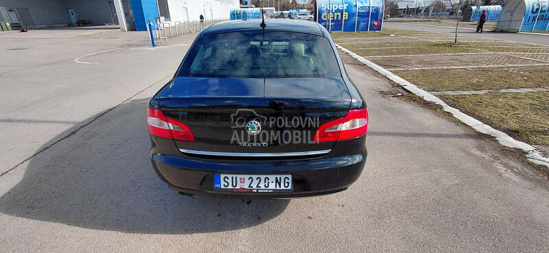 Škoda Superb 