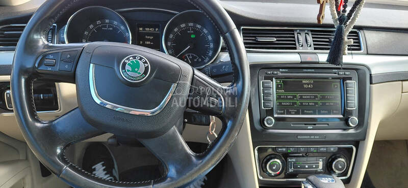 Škoda Superb 