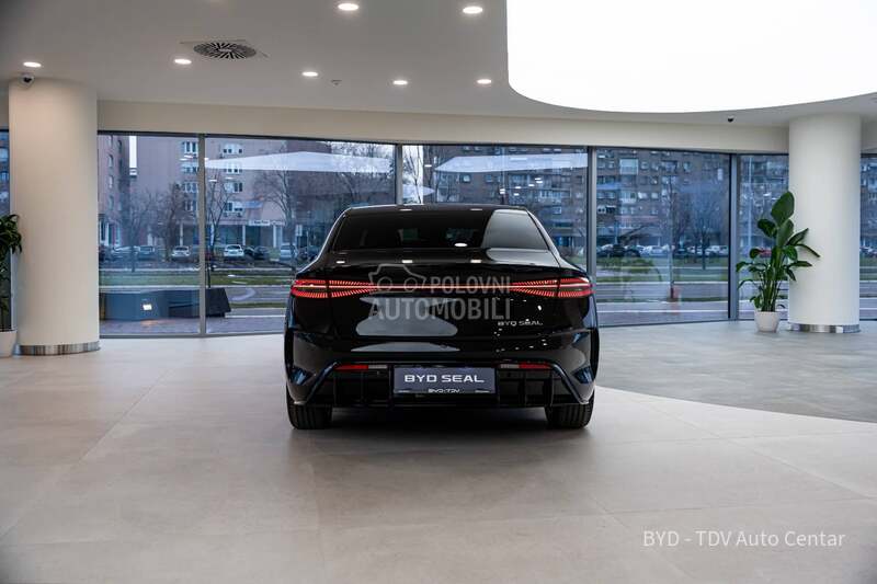 BYD Seal DESIGN RWD