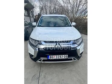 Mitsubishi Outlander 2.0 INTENSECVT 4WD