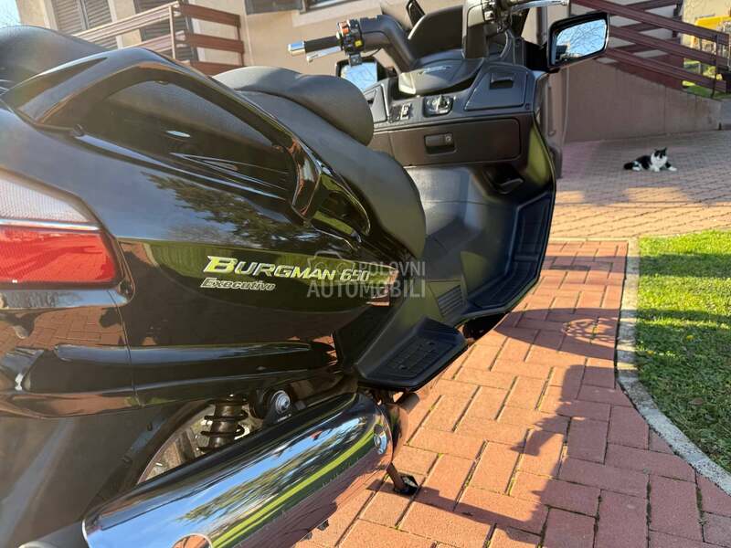 Suzuki Burgman 650 EXECUTIVE