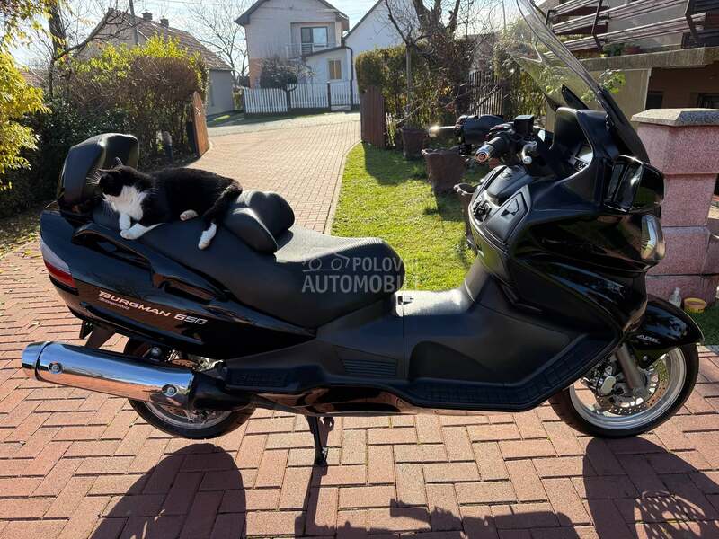 Suzuki Burgman 650 EXECUTIVE