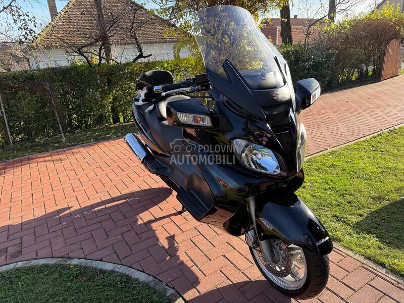 Suzuki Burgman 650 EXECUTIVE