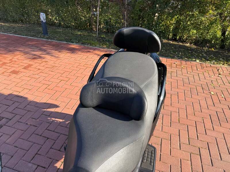 Suzuki Burgman 650 EXECUTIVE