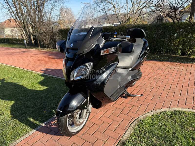 Suzuki Burgman 650 EXECUTIVE