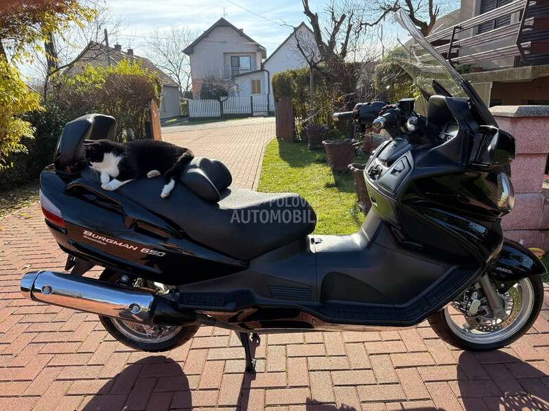 Suzuki Burgman 650 EXECUTIVE