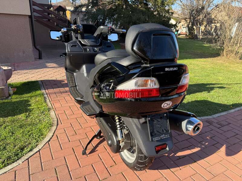 Suzuki Burgman 650 EXECUTIVE