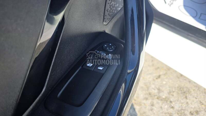 Peugeot 208 1.2 Puretech  ACTIVE