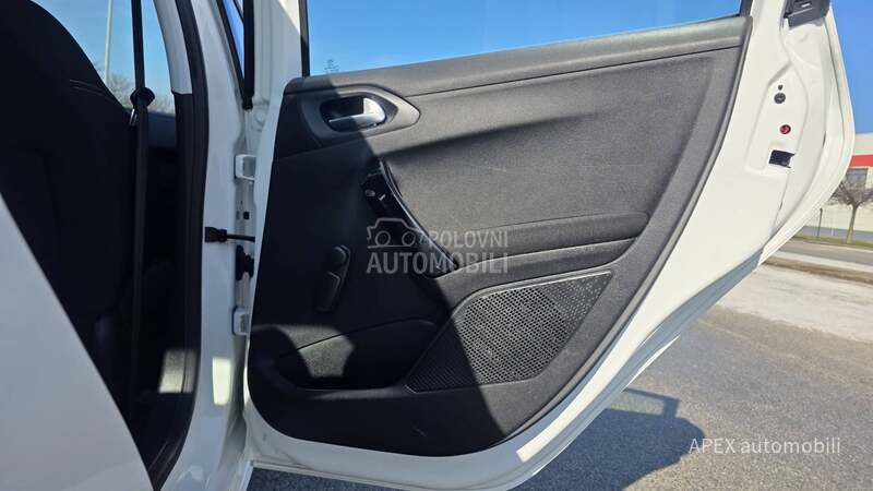 Peugeot 208 1.2 Puretech  ACTIVE