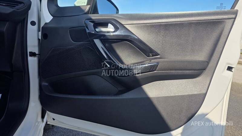 Peugeot 208 1.2 Puretech  ACTIVE