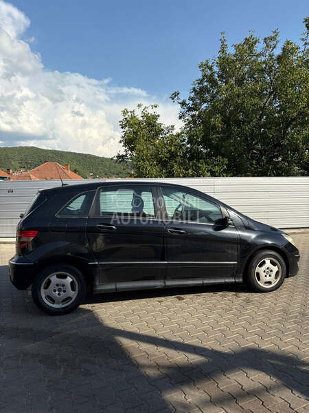 Mercedes Benz B 200 cdi