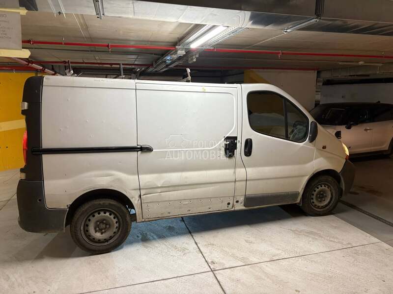 Renault Trafic 