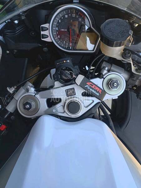 Honda CBR 1000 RR SC59