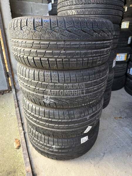 Pirelli 235/40 R19 Zimska