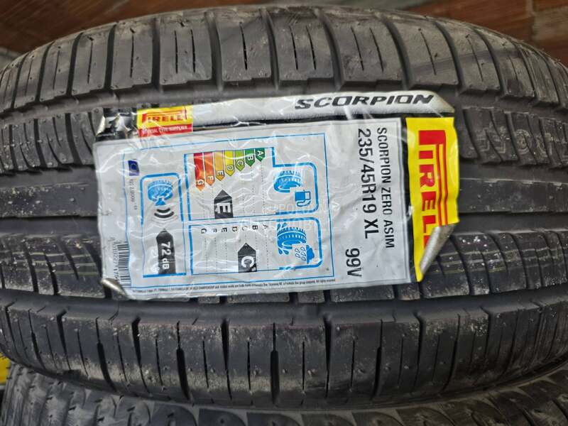 Pirelli 235/45 R19 Letnja