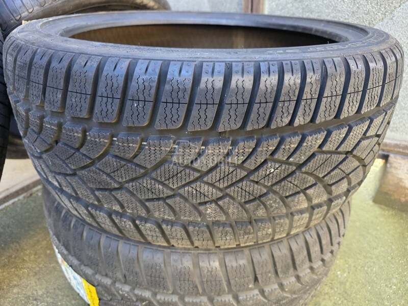 Dunlop 255/35 R20 Zimska
