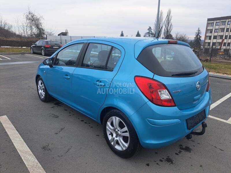 Opel Corsa D 1.3cdti COSMO