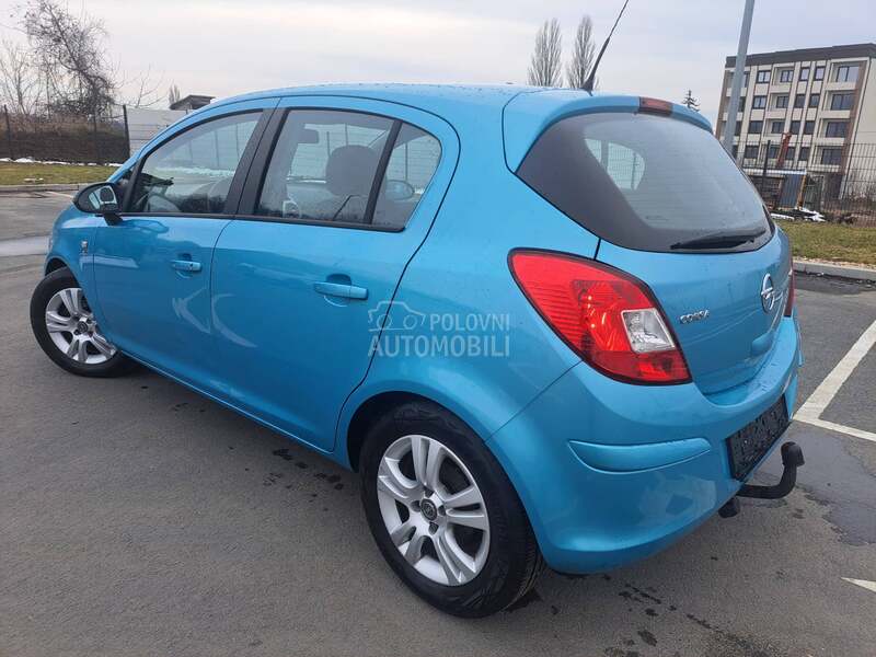 Opel Corsa D 1.3cdti COSMO