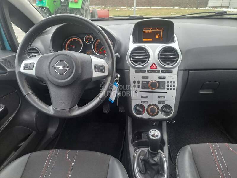 Opel Corsa D 1.3cdti COSMO