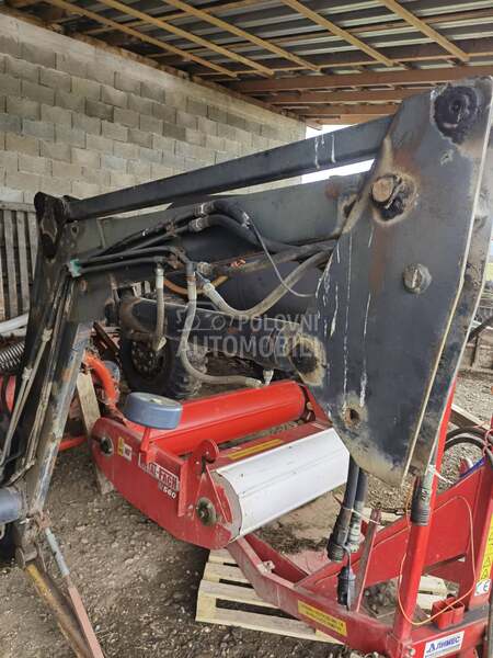 John Deere Quicke 690