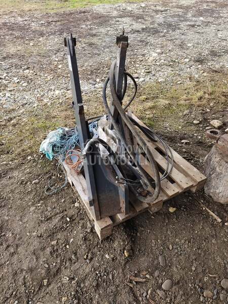 John Deere Quicke 690