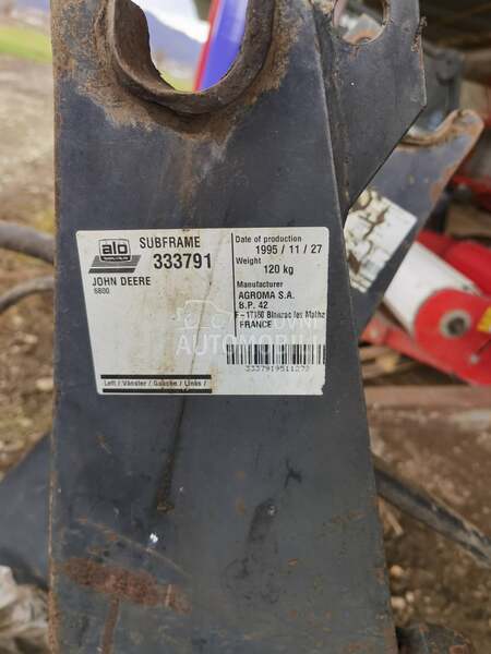 John Deere Quicke 690