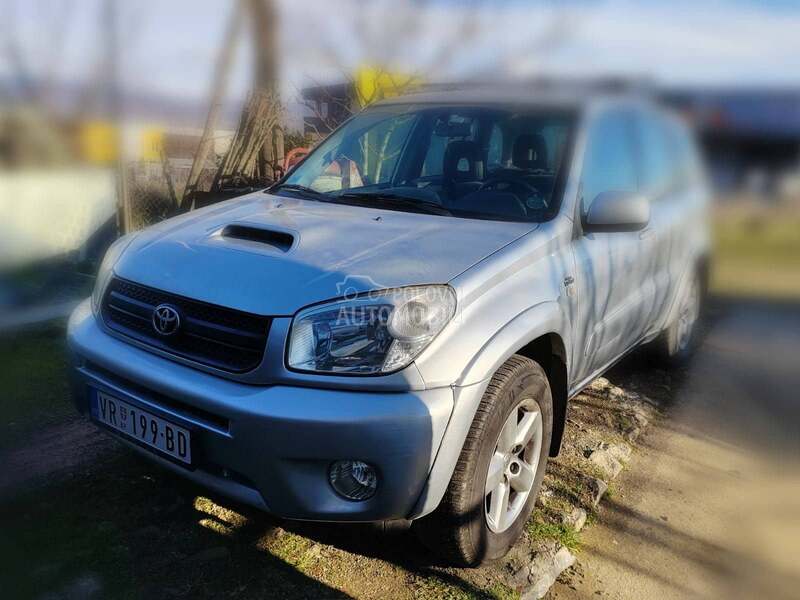 Toyota RAV 4 Džip