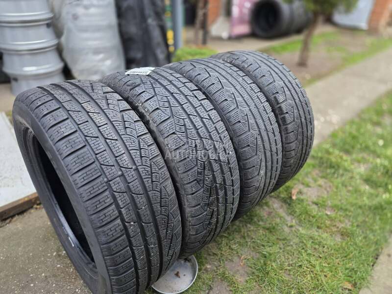 Pirelli 235/55 R18 Zimska