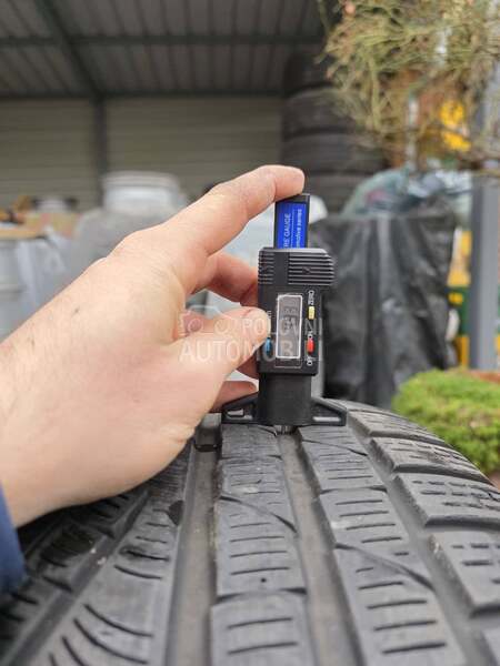 Pirelli 235/55 R18 Zimska