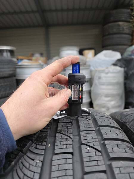 Pirelli 235/55 R18 Zimska