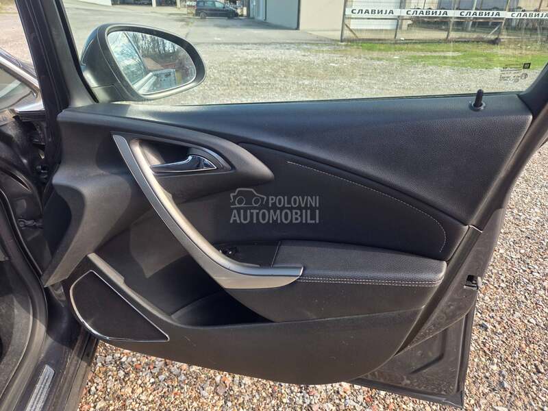 Opel Astra J 1.7 CDTI COSMO