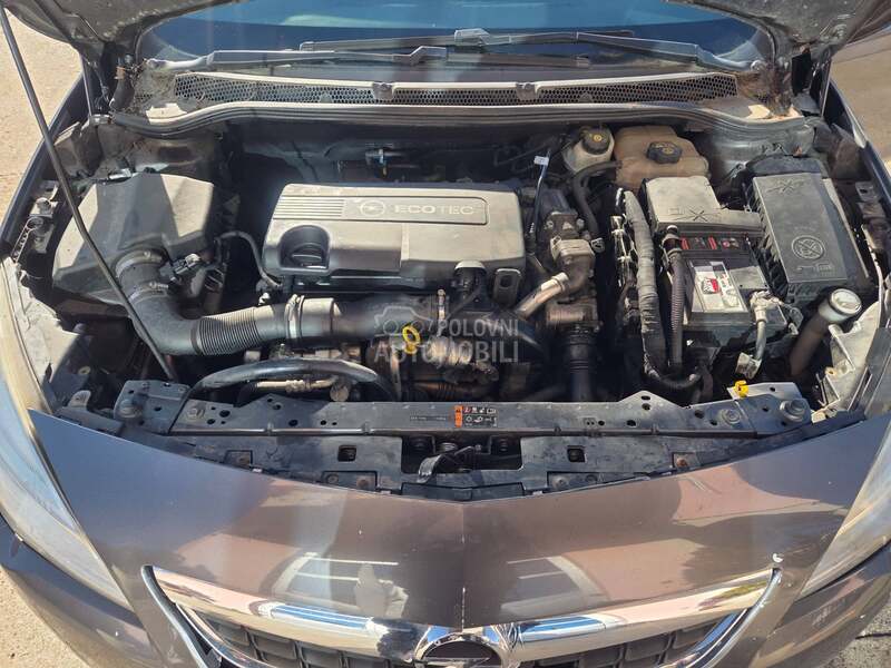 Opel Astra J 1.7 CDTI COSMO