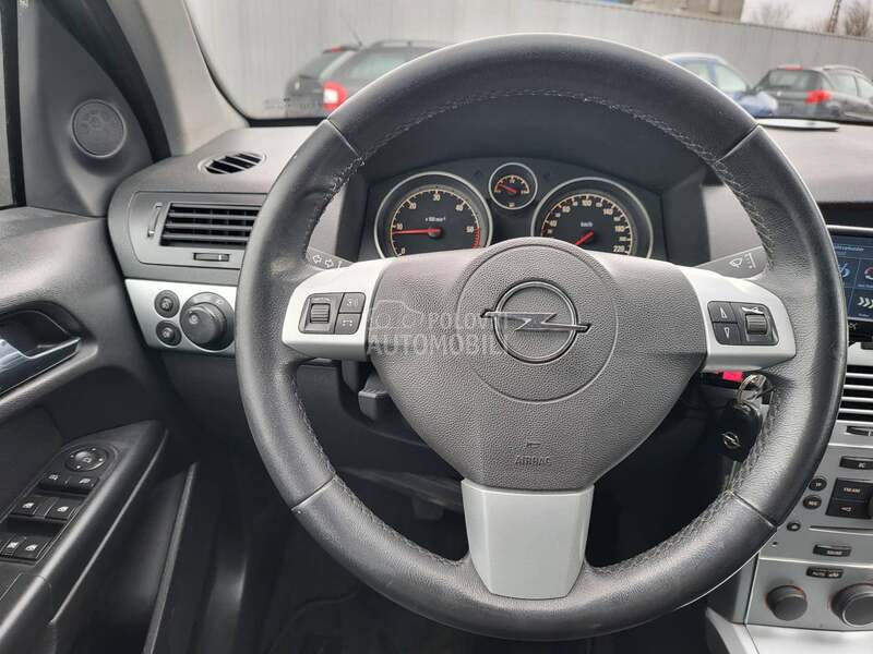 Opel Astra H 1.7 CDTI