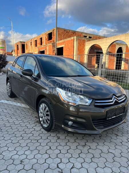 Citroen C4 D.V.A. K.O.M.AD.A