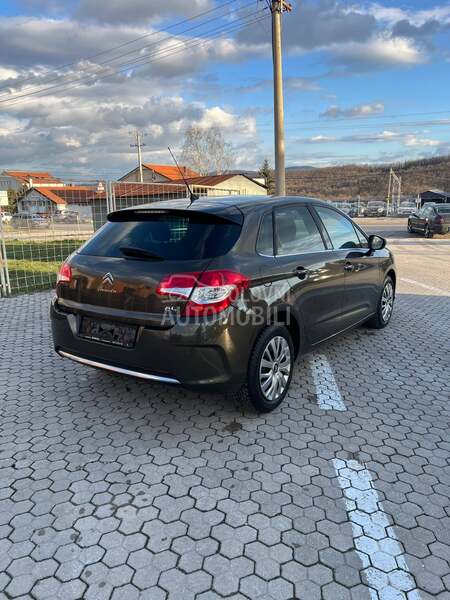 Citroen C4 D.V.A. K.O.M.AD.A